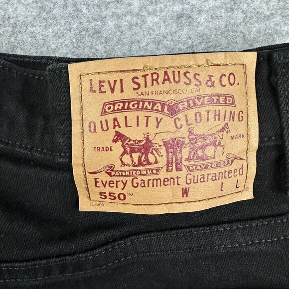 Vintage Levis 550 Jean Shorts Womens 12 MIS Black Relaxed Cut Off Bootie Jorts - Picture 4 of 10